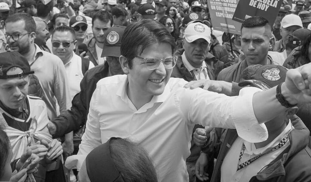 Fallece Miguel Uribe tras atentado en Bogotá Colombia
