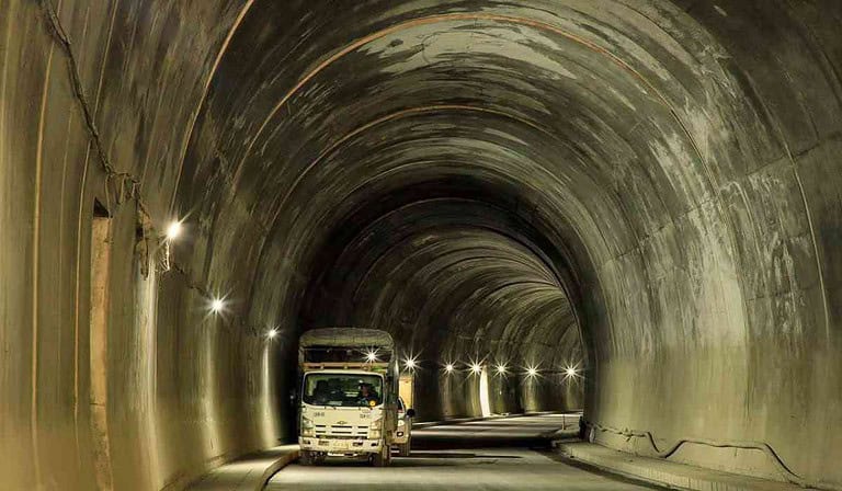 Finaliza construcción de Túnel del Toyo
