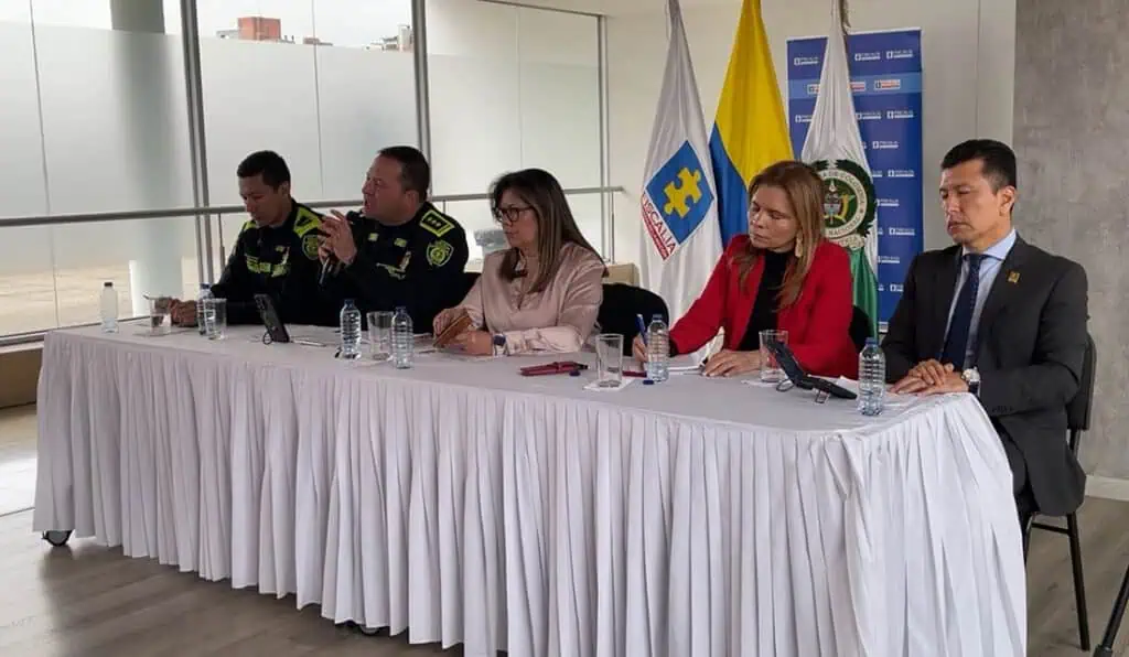Fiscalía imputó cargos a menor implicado en atentado a Miguel Uribe; no aceptó cargos Fiscalía sobre caso Miguel Uribe