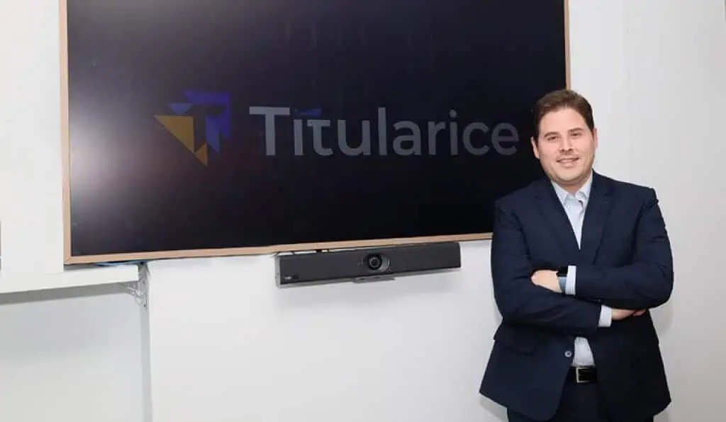 Titularice impulsa activos alternativos con estructuras pioneras y respaldo regional Gerardo-Recinos,-gerente-de-estructuración-de-Titularice