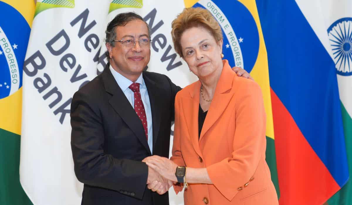 Gobierno Petro confirma ingreso de Colombia al banco de los BRICS