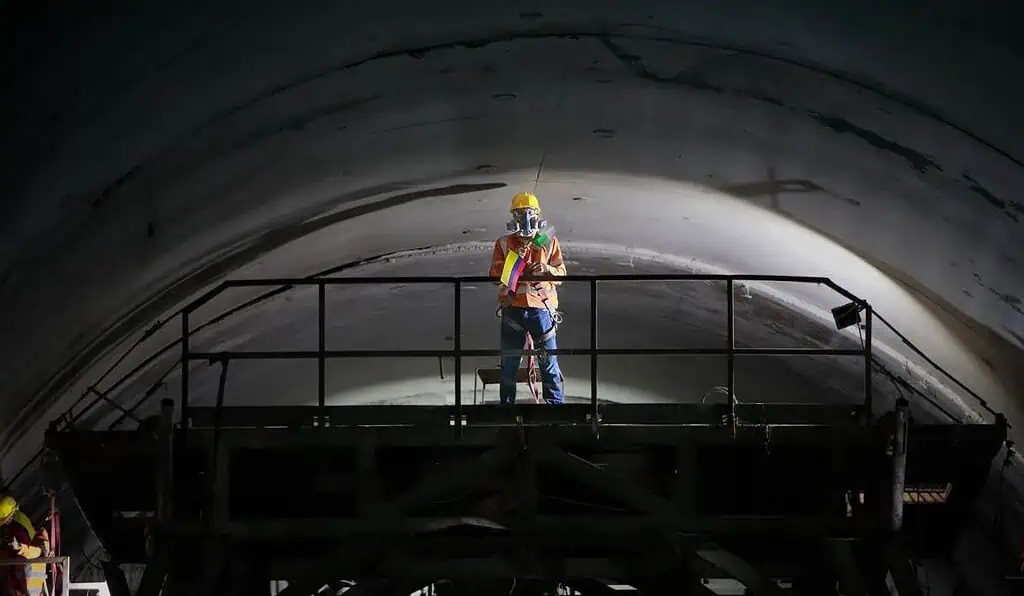 Túnel del Toyo entró en etapa clave para su terminación: Invías confirma el siguiente paso del megaproyecto Hacen entrega oficial del Túnel del Toyo