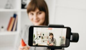 Home - Valora Analitik En Colombia hay más de 650.000 influencers.