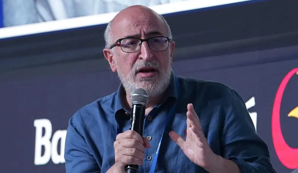Los 2 medios de comunicación en Colombia que se acaban y los otros 3 que se transforman Juan Lozano, director de la FM
