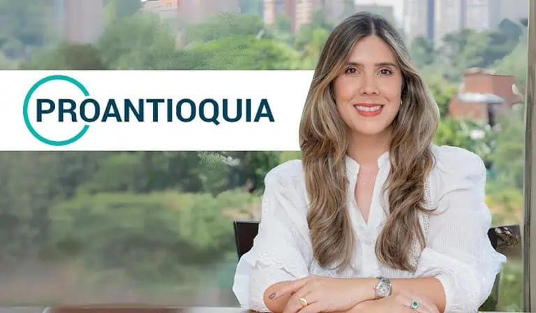 Juliana Velásquez