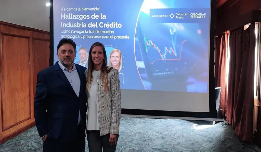 Fintechs colombianas: trazabilidad por nuevas regulaciones e innovación atrae al 10 % de los nuevos usuarios de crédito Mariano Sokal, cofundador y director de uFlow, y Virginia Olivella, TransUnion