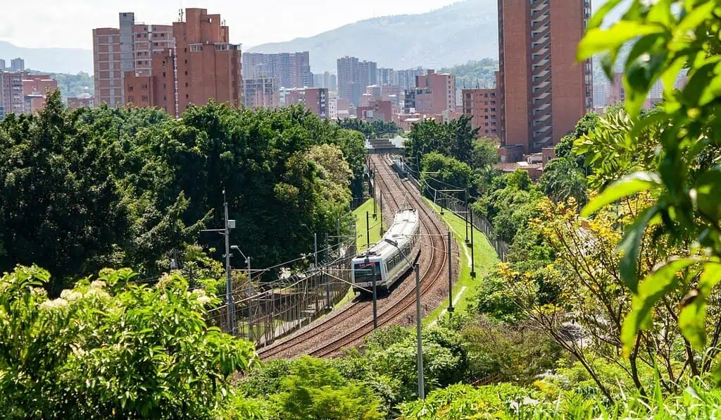 Temblor en Antioquia generó alarma en Medellín y varias regiones del país Medellín es de los destinos más buscados para visitar durante los puentes de junio.