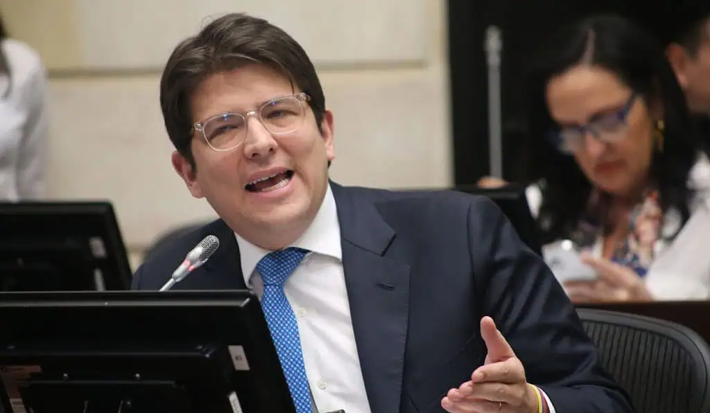 Nuevo parte médico de Miguel Uribe: sigue en cuidados intensivos con pronóstico reservado y condición crítica Miguel Uribe Turbay. Imagen: X Senado de la República