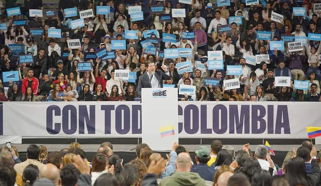 ¿Quién es Miguel Uribe Turbay precandidato presidencial que sufrió atentado en Bogotá? Miguel Uribe, del Centro Democrático