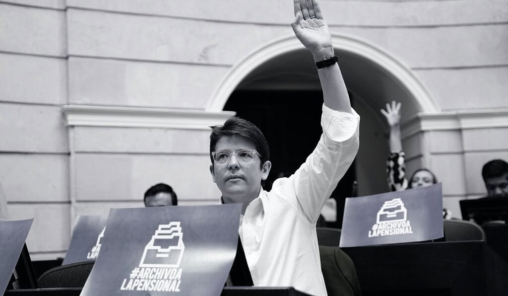Fallece el senador y precandidato presidencial Miguel Uribe Turbay tras atentado en Bogotá