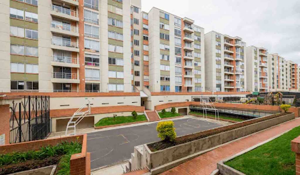 Millonaria multa en conjuntos por negocio en zona común