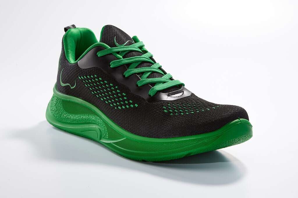 Los tenis están disponibles desde la talla 28 hasta después de la 40. Foto: cortesía Milo. 