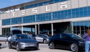 Tesla se consolida en el top de las marcas de autos eléctricos más vendidas en Colombia