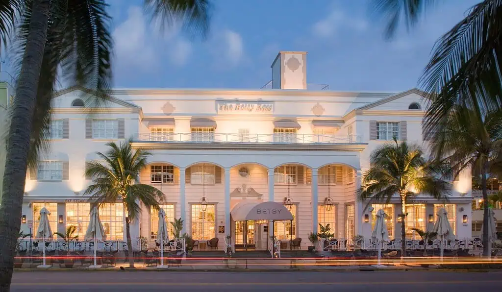 El hotel boutique de lujo en Miami que tiene Llave Michelin: Estos son los precios The Betsy