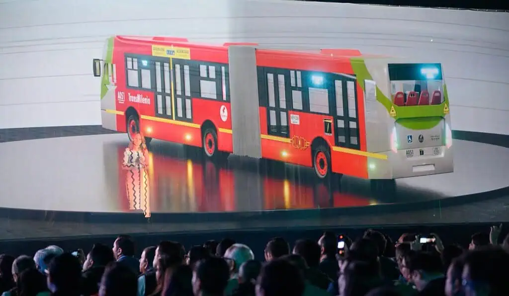 Transmilenio presentó la nueva flota de buses eléctricos para el sistema de transporte en Bogotá Transmilenio