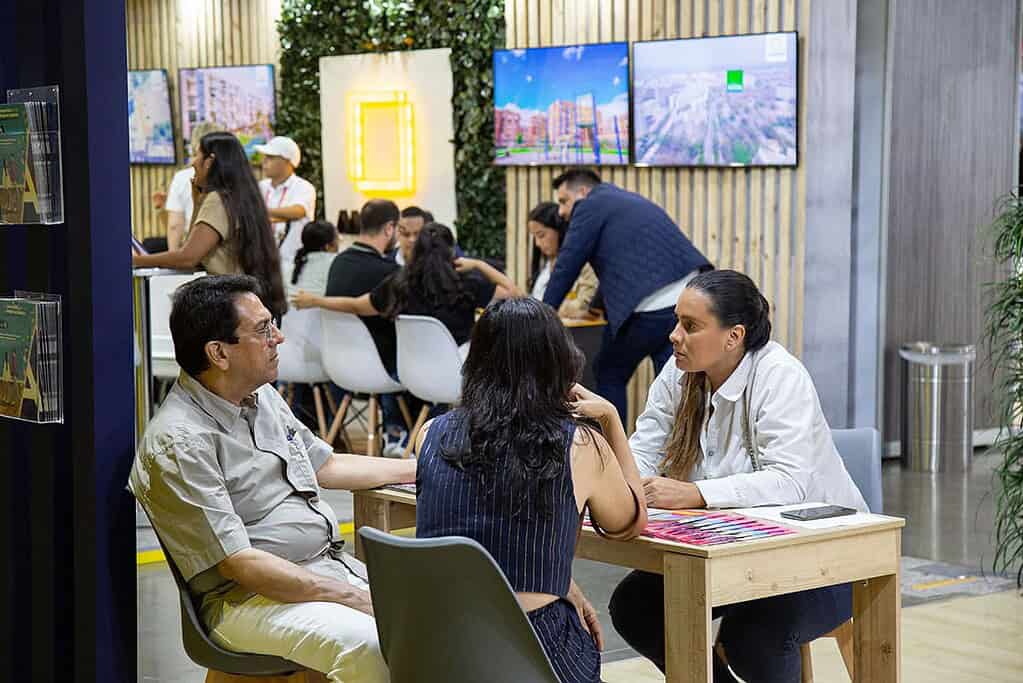 El evento contará con espacios especializados como el Corredor Financiero, la Zona de
Inversión Internacional y proyectos destacados en zonas de alto potencial. Foto: Corferias.