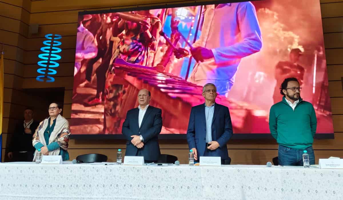 Fuerte alza de las metas fiscales para 2025, 2026 y 2027 en Colombia