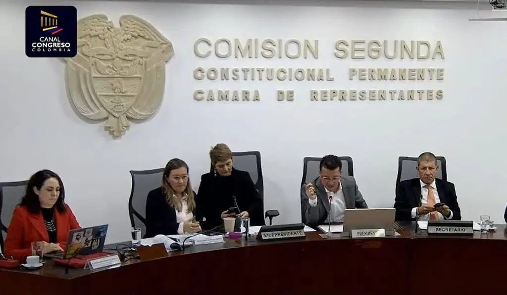 Gobierno, sector privado y congresistas debaten estado actual de empresas en Colombia Empresas en Colombia