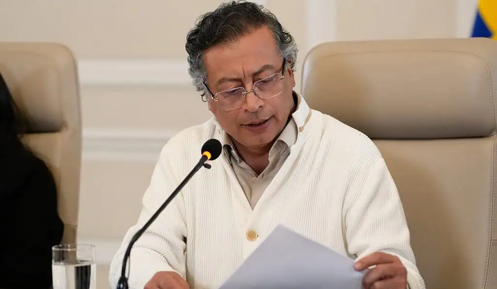 Petro insiste en convocar una Asamblea Constituyente y anuncia papeleta en las próximas elecciones Ajuste fiscal