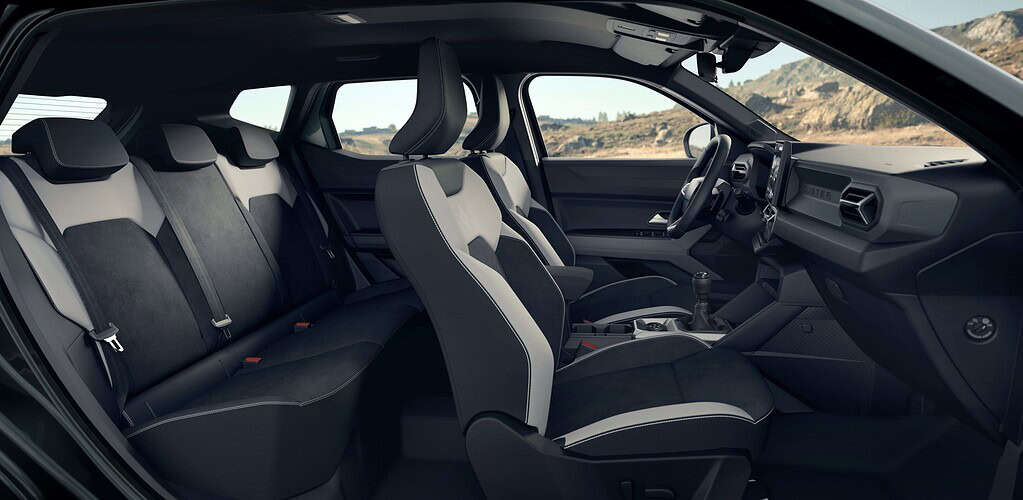 Interior de la Duster híbrida. Foto: cortesía Renault. 