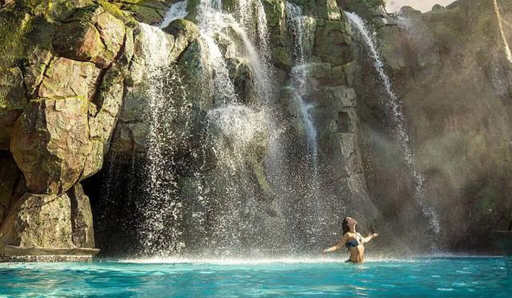 Universal Volcano Bay