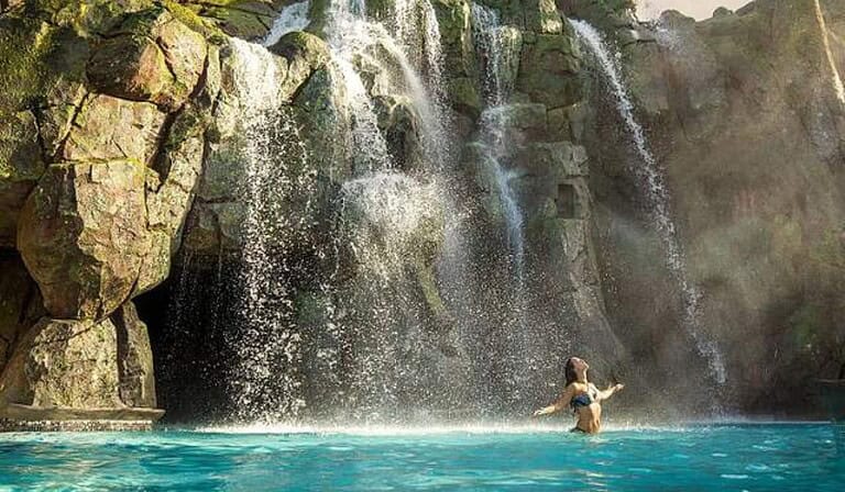 Universal Volcano Bay