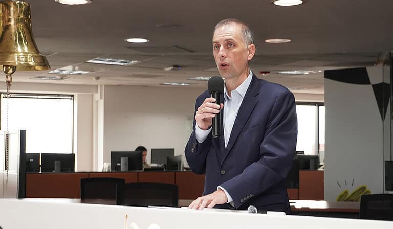 Negociación de acciones en Colombia a través de e–trading se disparó en 2025; hubo más personas invirtiendo Fotografía: Sebastián Alvarado, Valora Analitik