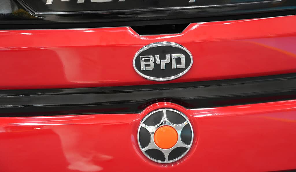 BYD prueba en Bogotá su nuevo bus articulado 100% eléctrico. Foto: BYD.