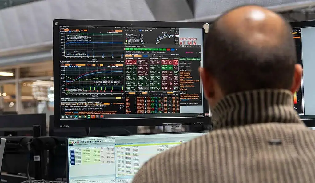 Fondos extranjeros, liderados por el Banco Central de Noruega, tuvieron las mayores compras de deuda pública colombiana en 2025 trade electoral de Ecopetrol