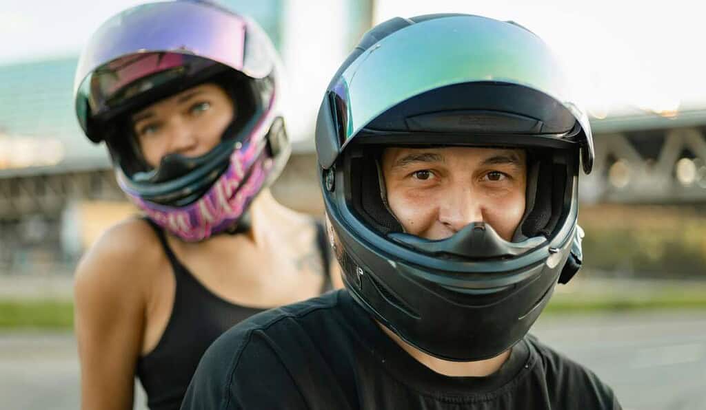 Cursos gratuitos para aprender a manejar moto para mujeres en Bogotá