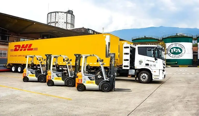 DHL y FLA