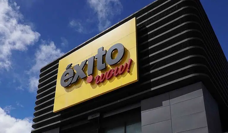 éxito