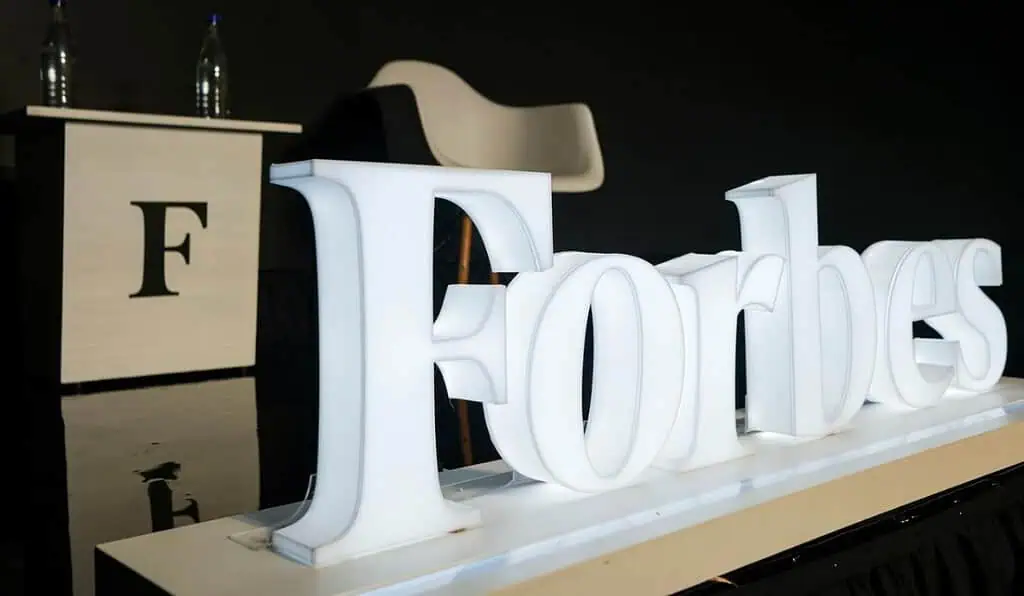 Forbes logra acuerdo para relanzar y fortalecer ediciones impresas y digitales en Colombia y A. Latina Forbes.