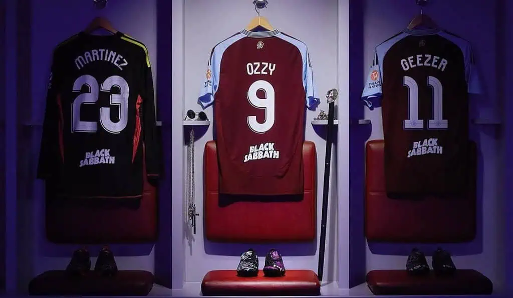 Ozzy Osbourne y su estrecha relación con el Aston Villa: Su último concierto fue en el Villa Park Ozzy Osbourne recibió el dorsal número 9, utilizado en ese momento por Jhon Jader Durán, que usó dicha prenda durante el partido frente al Crystal Palace por la Carabao Cup.