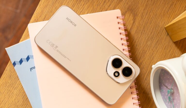 El Honor 400 ya está disponible en Colombia.