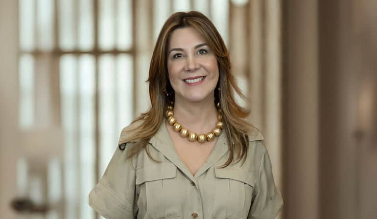 Luz María Velásquez, vicepresidente de personas, pymes y empresas de Bancolombia