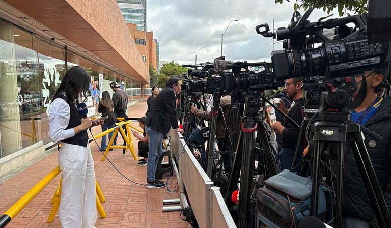 CRC se echa para atrás y retira solicitud de información a los canales de televisión de Colombia