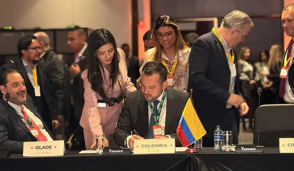 Gobierno Petro expide decreto para estabilizar las tarifas de energía en Colombia Ministro de Minas y Energía, Edwin Palma (1)
