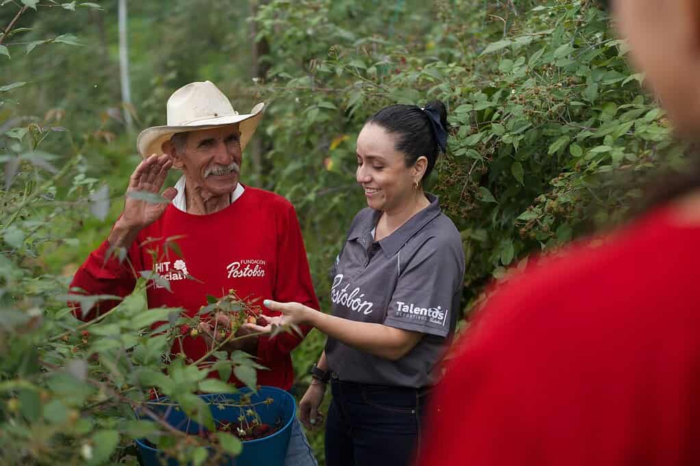 Postobón productores fruta beneficios