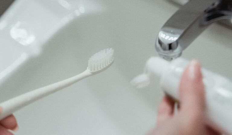 Sacan del mercado crema Colgate muy usada en Colombia