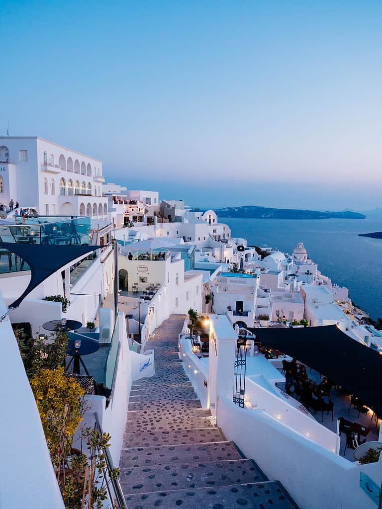 Santorini, Grecia es una de las islas más visitadas de ese país. Foto: tomada de Freepik: wirestock.