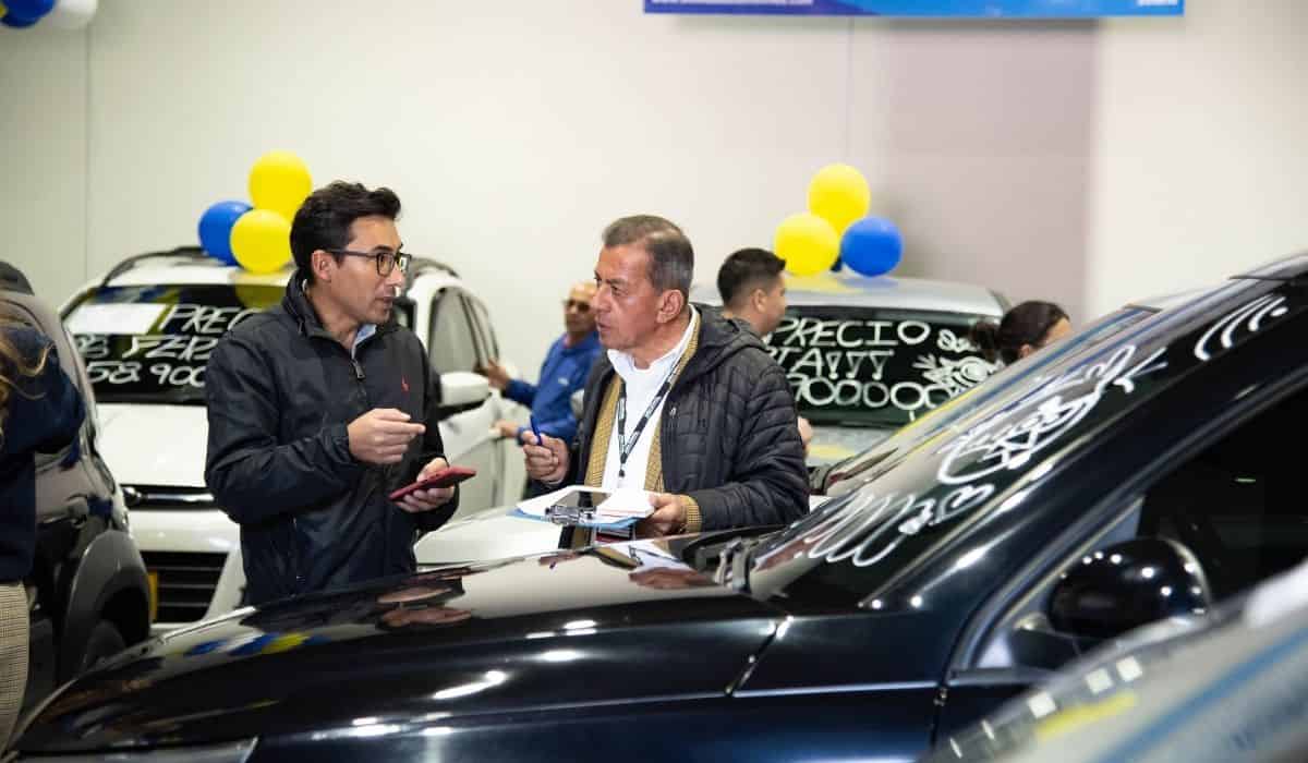 Vista de los pabellones de NextCar 2024, donde concesionarios y marcas exhibieron más de 1.000 vehículos usados. Foto: cortesía Corferias.