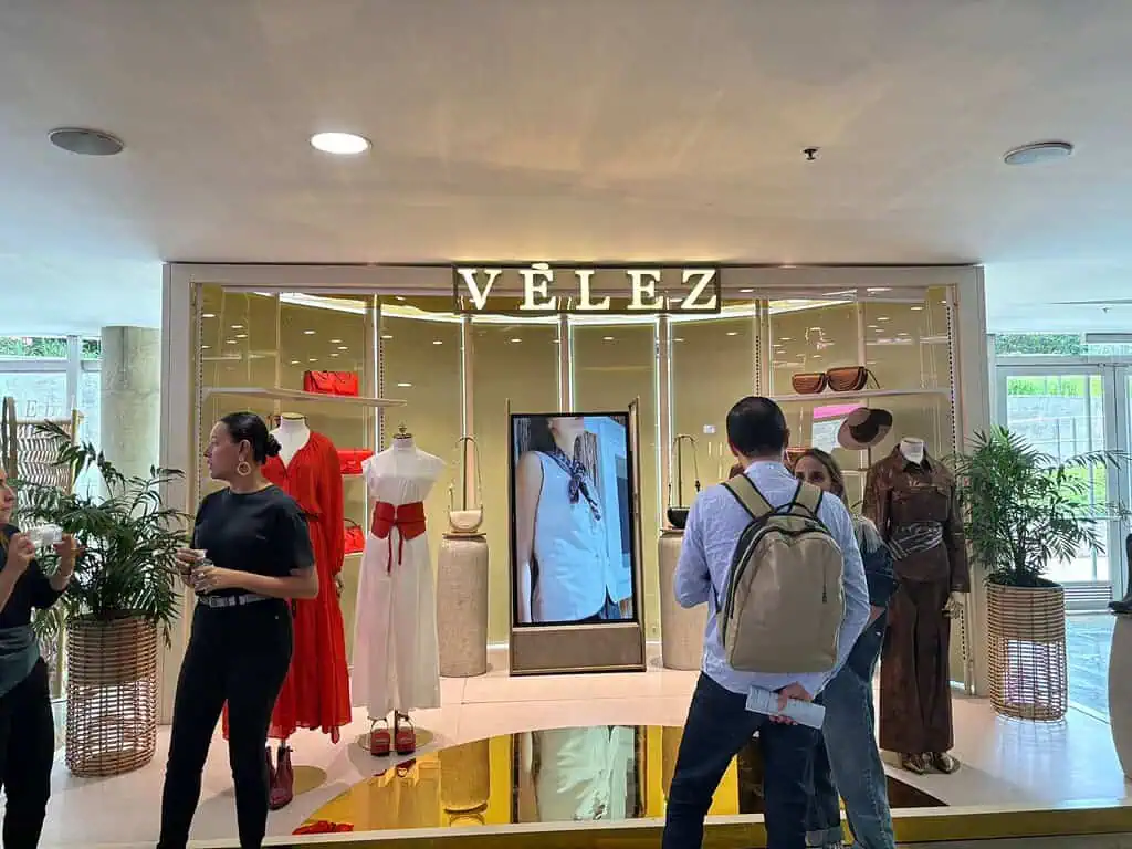 Entrevista | Vélez proyecta aumentar sus ventas en un 15 % y alista nuevas aperturas en Colombia y otros países Entrevista | Vélez proyecta aumentar sus ventas en un 15 % y alista nuevas aperturas en Colombia y otros países