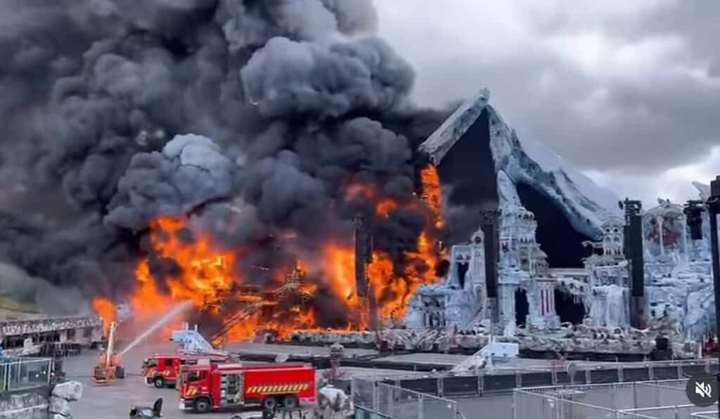 Incendio en Tomorrowland 2025.