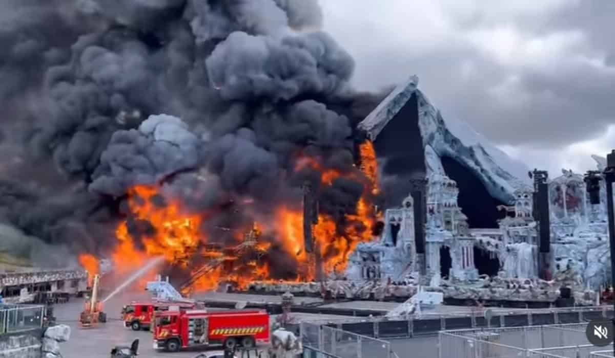 Incendio en Tomorrowland 2025.