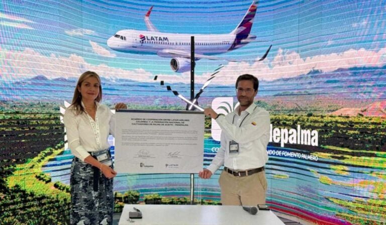 Latal Airlines y Fedepalma