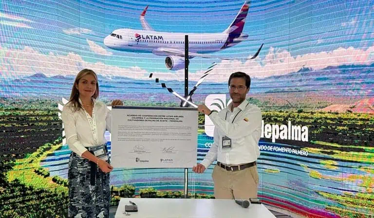 Latal Airlines y Fedepalma