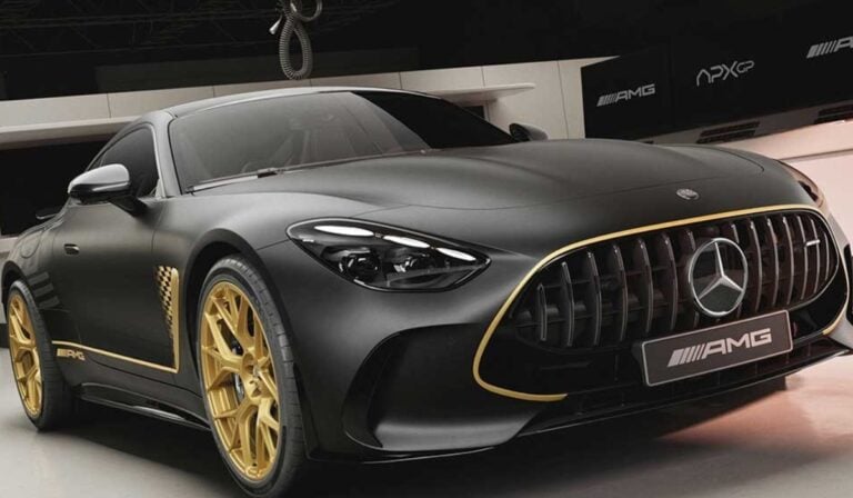 Mercedes-AMG presentó el AMG GT 63 4MATIC+ “APXGP Edition”