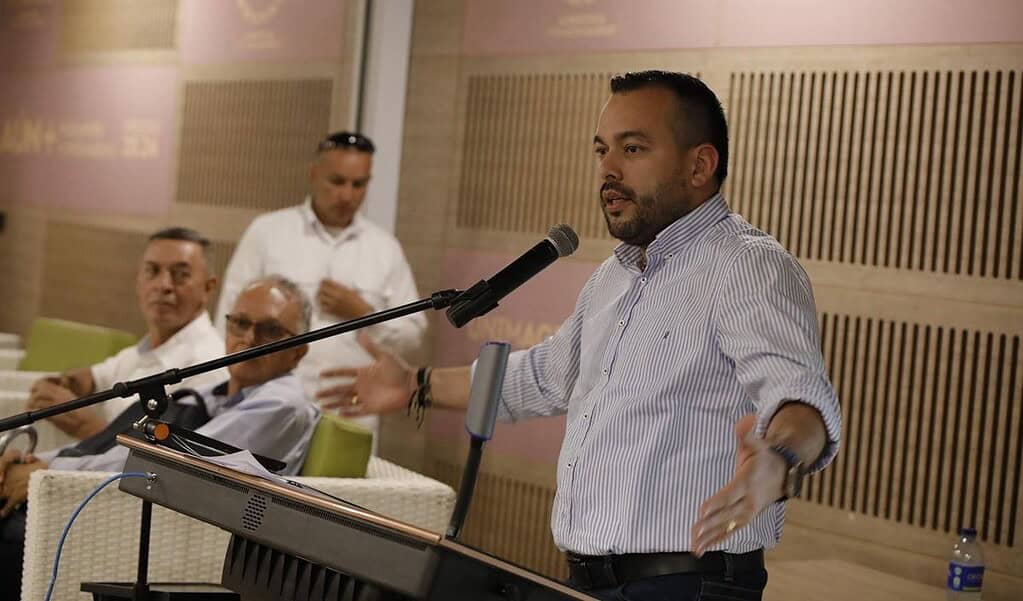 Recibo con satisfacción propuestas de los gremios para bajar las tarifas de energía: ministro Edwin Palma