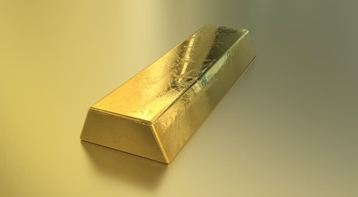El precio del oro se fortalece ante la incertidumbre global y expectativas sobre la inflación en EE. UU.